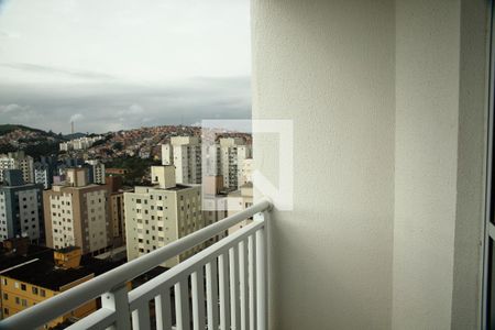 Varanda da Sala de apartamento para alugar com 2 quartos, 44m² em Santa Terezinha, São Bernardo do Campo
