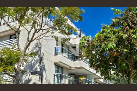 Apartamento à venda com 210m², 4 quartos e 2 vagasFachada