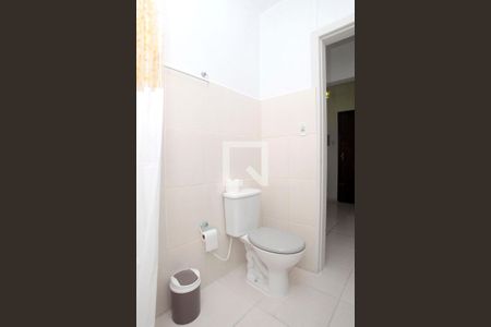 Banheiro de apartamento à venda com 1 quarto, 31m² em Farroupilha, Porto Alegre