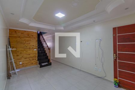 Sala de casa para alugar com 3 quartos, 84m² em Vila Curuçá Velha, São Paulo