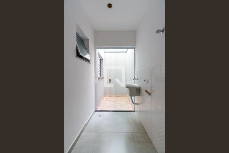 Apartamento para alugar com 45m², 2 quartos e sem vaga Apartamento para alugar com 45m², 2 quartos e sem vagaÁrea de Serviço