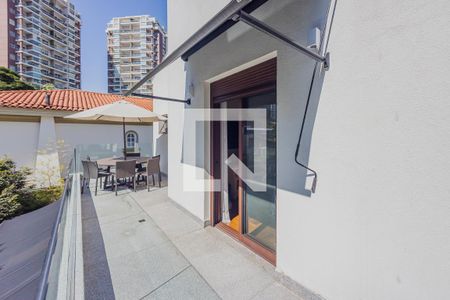 Casa à venda com 373m², 4 quartos e 4 vagasVaranda da Suíte 3