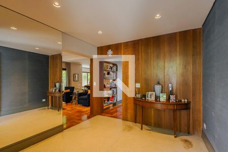 Casa à venda com 373m², 4 quartos e 4 vagasHall social