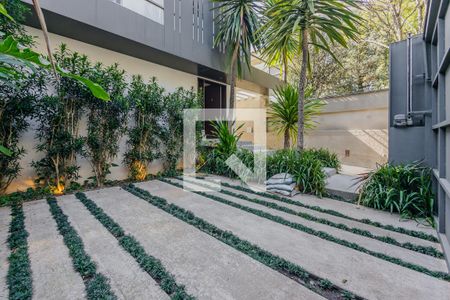 Casa à venda com 373m², 4 quartos e 4 vagasGaragem