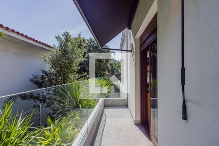 Casa à venda com 373m², 4 quartos e 4 vagasVaranda da Suíte 3