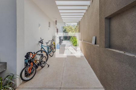 Casa à venda com 373m², 4 quartos e 4 vagasGaragem