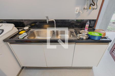 Casa à venda com 373m², 4 quartos e 4 vagasÁrea de Serviço