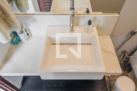 Casa à venda com 373m², 4 quartos e 4 vagasBanheiro