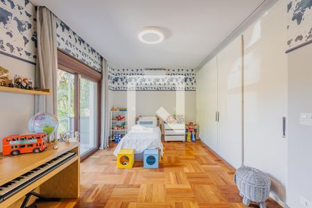 Casa à venda com 373m², 4 quartos e 4 vagasSuíte 1