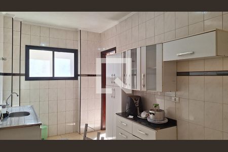 Apartamento para alugar com 80m², 2 quartos e 1 vaga Apartamento para alugar com 80m², 2 quartos e 1 vagaCozinha