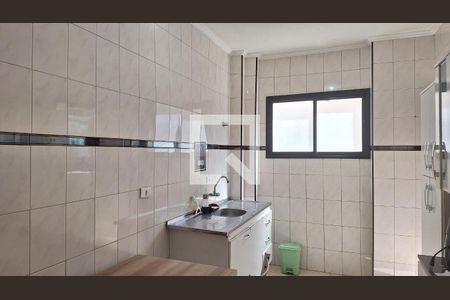 Cozinha de apartamento para alugar com 2 quartos, 80m² em Cidade Ocian, Praia Grande