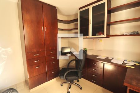 Apartamento para alugar com 290m², 4 quartos e 2 vagasQuarto 4 (escritório)