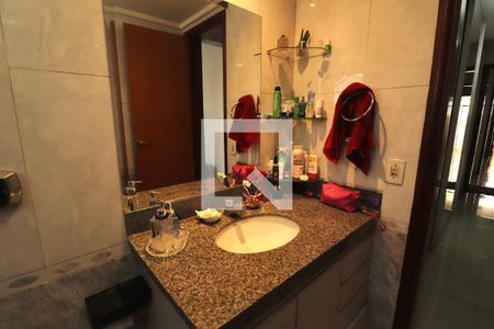 Apartamento para alugar com 290m², 4 quartos e 2 vagasBanheiro 3