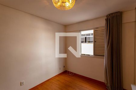 Quarto de apartamento para alugar com 2 quartos, 72m² em Serra, Belo Horizonte