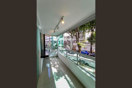 Varanda  de apartamento para alugar com 2 quartos, 72m² em Serra, Belo Horizonte