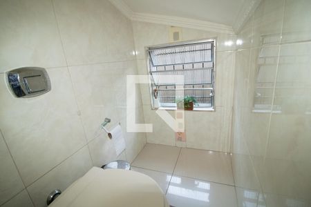 Casa à venda com 119m², 2 quartos e 2 vagasLavabo