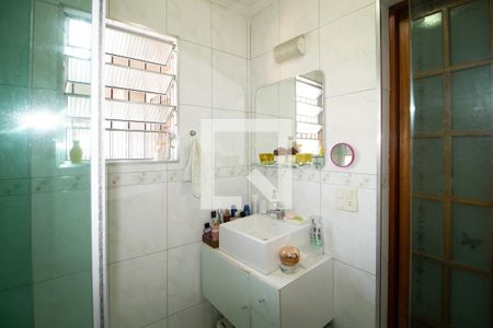 Casa à venda com 119m², 2 quartos e 2 vagasBanheiro da Suíte 2