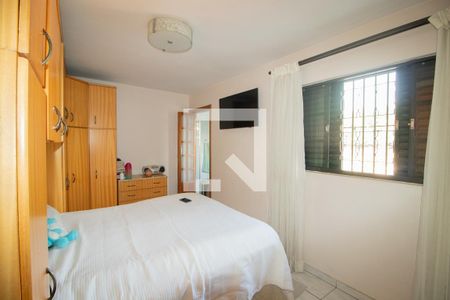 Casa à venda com 119m², 2 quartos e 2 vagasQuarto 2