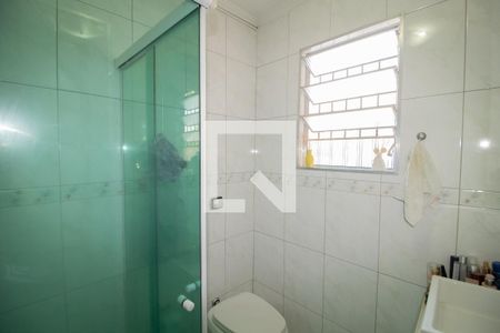 Casa à venda com 119m², 2 quartos e 2 vagasBanheiro da Suíte 2