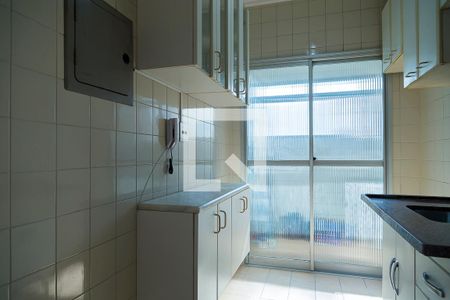 Cozinha de apartamento à venda com 2 quartos, 55m² em Vila São Catarina, São Paulo