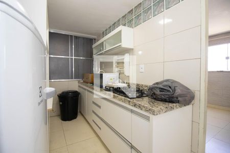 Cozinha e Área de Serviço de apartamento para alugar com 1 quarto, 55m² em Guará I, Brasília