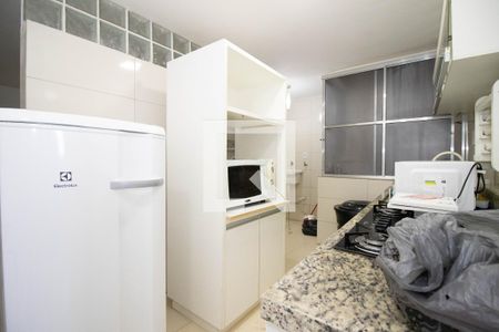 Cozinha e Área de Serviço de apartamento para alugar com 1 quarto, 55m² em Guará I, Brasília