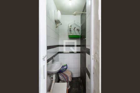 Casa à venda com 96m², 2 quartos e 1 vagaBanheiro de serviço