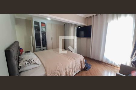 Apartamento à venda com 136m², 3 quartos e 4 vagas Apartamento à venda com 136m², 3 quartos e 4 vagasSuíte