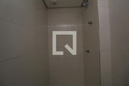 Banheiro de apartamento à venda com 1 quarto, 29m² em Vila Alpina, São Paulo