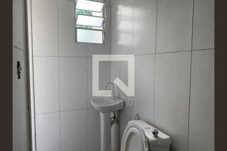 Banheiro de casa de condomínio para alugar com 1 quarto, 20m² em Paraíso, São Paulo