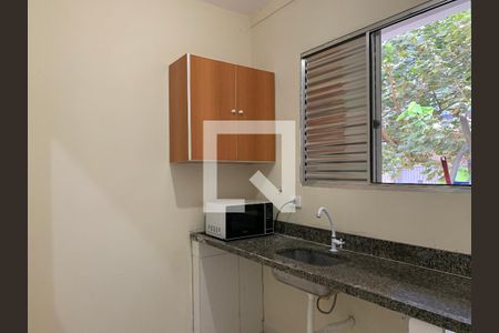 Cozinha de casa de condomínio para alugar com 1 quarto, 20m² em Paraíso, São Paulo