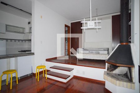 Sala - Quarto de kitnet/studio para alugar com 1 quarto, 53m² em Chácara das Pedras, Porto Alegre