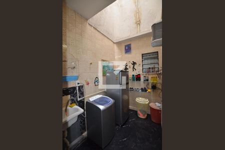 Apartamento à venda com 100m², 2 quartos e 1 vagaÁrea de Serviço