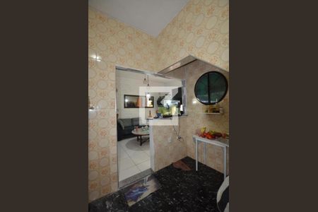 Apartamento à venda com 100m², 2 quartos e 1 vagaCozinha