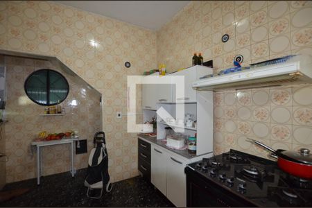 Apartamento à venda com 100m², 2 quartos e 1 vagaCozinha