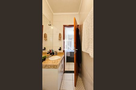 Casa à venda com 100m², 3 quartos e 3 vagasBanheiro da Suite