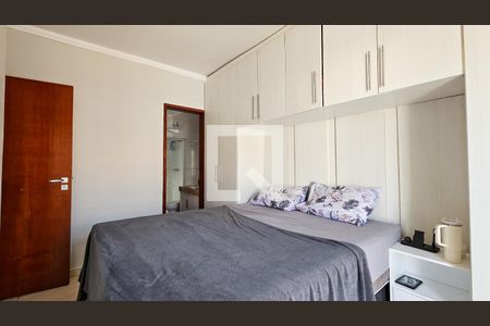 Casa à venda com 100m², 3 quartos e 3 vagasSuite