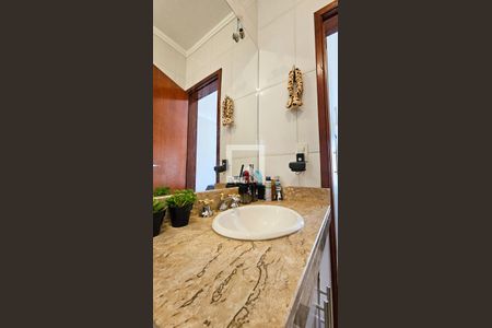 Casa à venda com 100m², 3 quartos e 3 vagasBanheiro da Suite