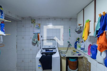 Casa à venda com 160m², 4 quartos e 3 vagas Casa à venda com 160m², 4 quartos e 3 vagasÁrea de Serviço