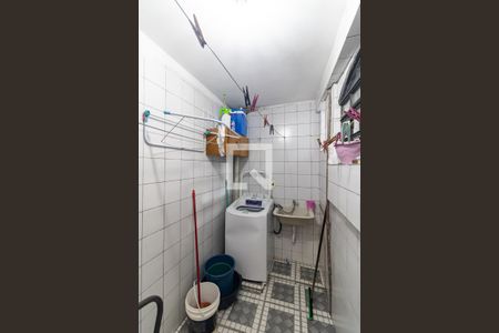 Casa à venda com 75m², 2 quartos e sem vagaLavanderia