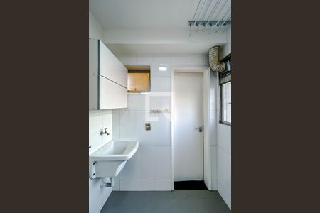 Apartamento à venda com 80m², 3 quartos e 1 vagaÁrea de Serviço