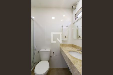 Banheiro da suíte  de apartamento à venda com 2 quartos, 89m² em Lagoa, Rio de Janeiro