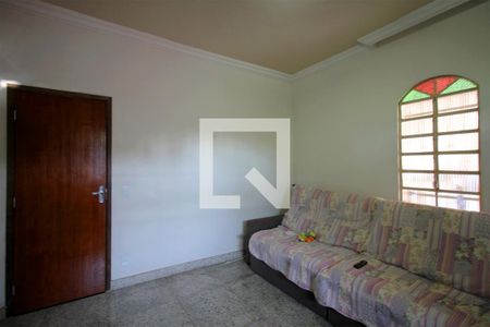 Sala de casa para alugar com 3 quartos, 400m² em Mooca, Belo Horizonte