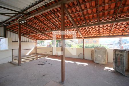 Casa à venda com 400m², 3 quartos e 3 vagasPilotis