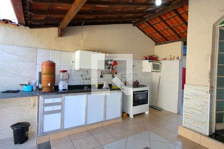 Casa à venda com 400m², 3 quartos e 3 vagasVaranda coberta