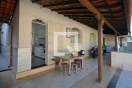 Casa à venda com 400m², 3 quartos e 3 vagasVaranda coberta