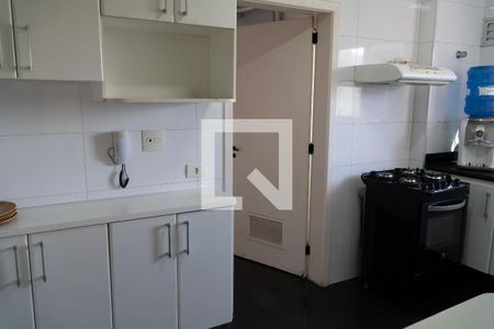 Cozinha de apartamento à venda com 3 quartos, 108m² em Vila Progredior, São Paulo