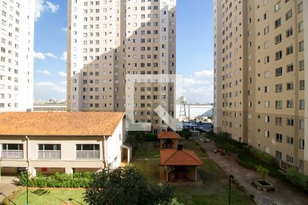 Vista da Sala de apartamento à venda com 2 quartos, 44m² em Vila Herminia, Guarulhos