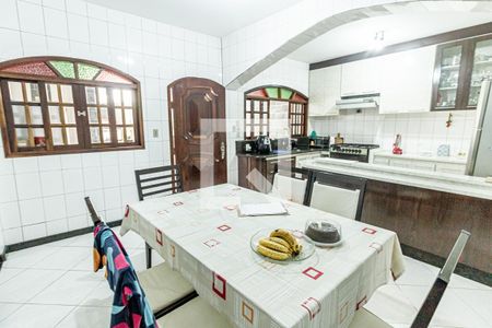 Casa para alugar com 279m², 3 quartos e 5 vagasCozinha