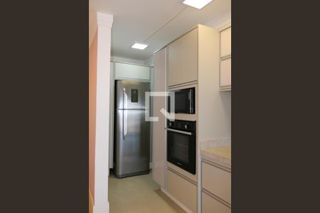 Apartamento para alugar com 80m², 1 quarto e 2 vagas Apartamento para alugar com 80m², 1 quarto e 2 vagasCozinha e Área de Serviço